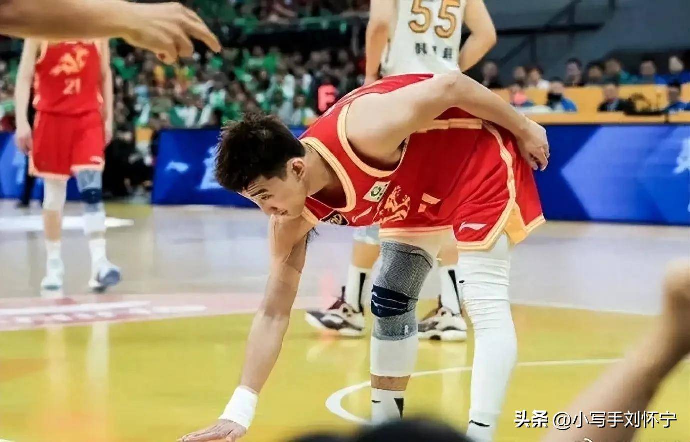 关于天津队翻盘福建队,赵继伟点燃赛场的信息 关于天津队翻盘福建队,赵继伟点燃赛场的信息