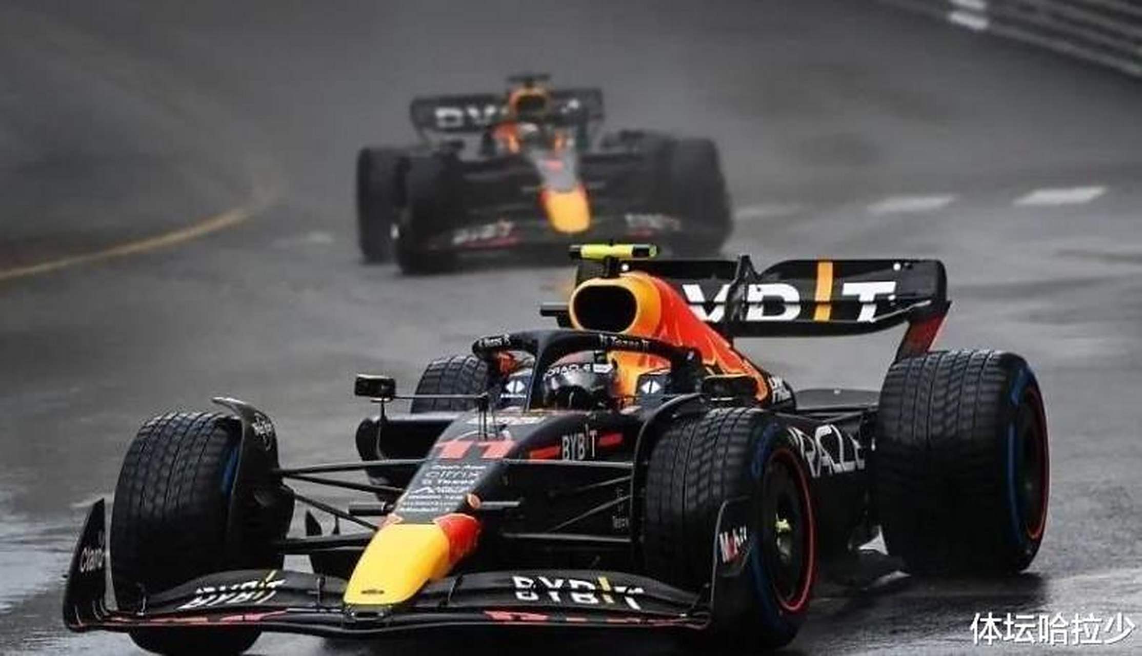 红牛二队碾压雷诺车队,维斯塔潘高光表现 红牛二队碾压雷诺车队,维斯塔潘高光表现