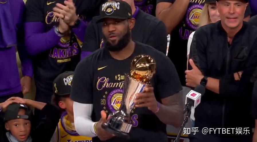 福建队绝杀太阳，詹姆斯高光表现